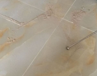 蓬安瓷砖空鼓维修公司分享粘合剂选择不当在瓷砖铺贴过程中可能导致以下问题